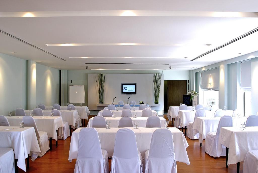 Ramada By Wyndham Phuket Southsea Hotel Buitenkant foto