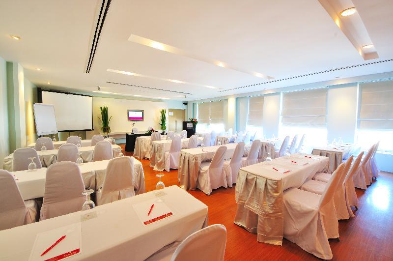 Ramada By Wyndham Phuket Southsea Hotel Buitenkant foto